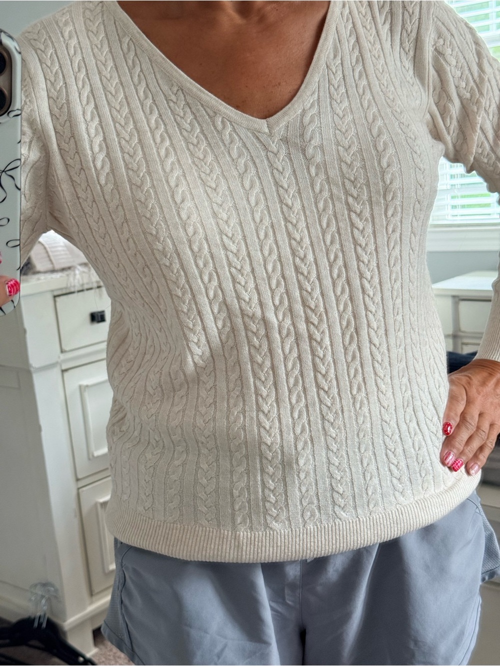 41 Hawthorn Cream Cable V-Neck Sweater